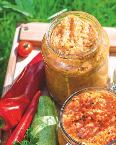 Икра из кабачка и баклажанов фото к рецепту