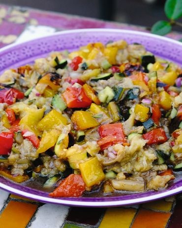 Хоровац из баклажанов, кабачков и перца на углях фото к рецепту
