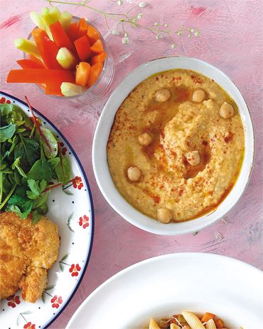 Хумус с овощными палочками фото к рецепту