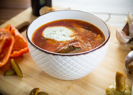 Борщ с белыми грибами и стручковой фасолью фото к рецепту