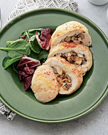 Диетическая куриная грудка с грибами фото к рецепту