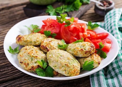 Котлеты из индейки со шпинатом фото к рецепту