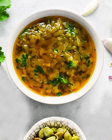 Маринад из&nbsp;оливкового масла с оливками и каперсами фото к рецепту