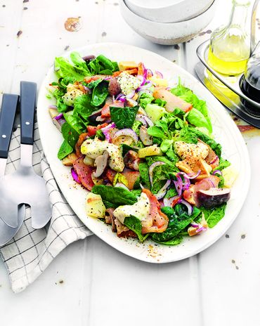 Салат из соленых грибов с курицей и&nbsp;ананасами фото к рецепту