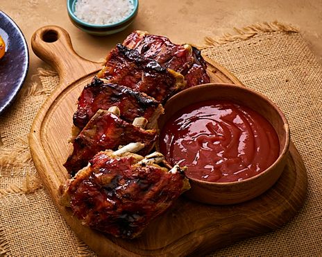Свиные ребра BBQ с домашним кетчупом фото к рецепту