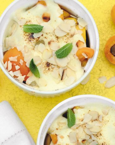 Сабайон с вином и персиками фото к рецепту