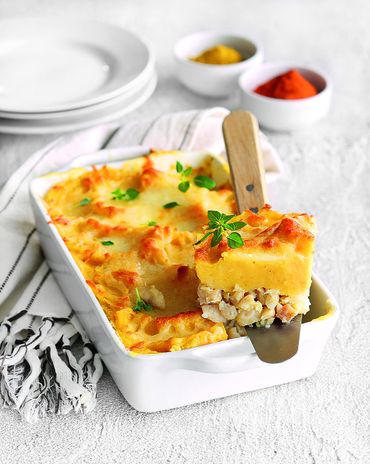 Запеканка из минтая с пряным картофельным пюре фото к рецепту