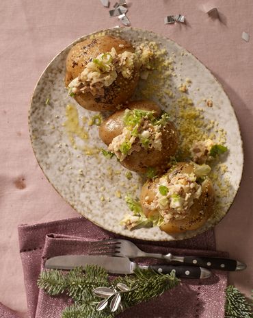 Запеченный картофель с муссом из печени трески фото к рецепту