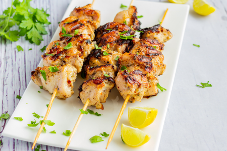 Шашлык из куриной грудки в духовке фото к рецепту
