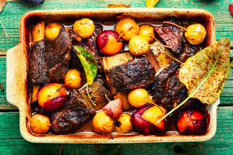 Мясо с фруктами в духовке фото к рецепту