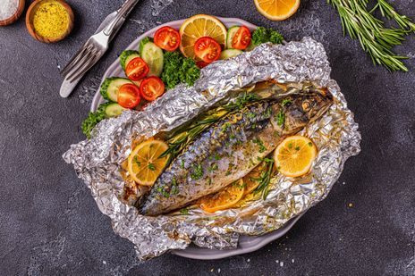 Скумбрия, запечённая в фольге фото к рецепту
