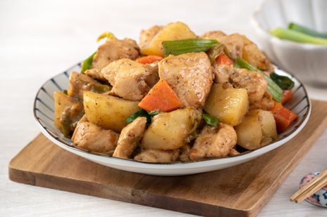 Тушёная картошка с курицей фото к рецепту