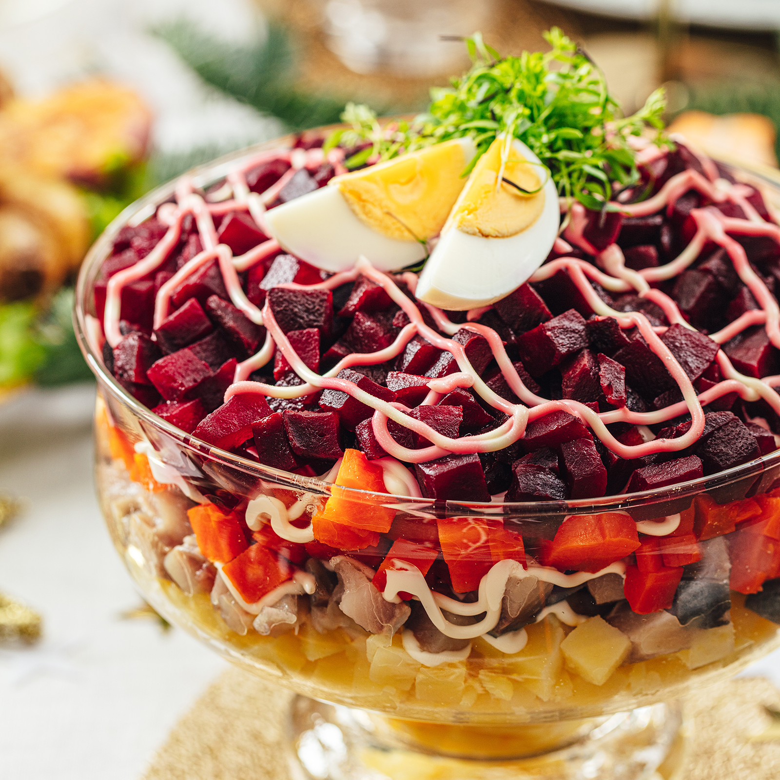 Изображение товара Салат Куба-Шуба ЛЕНТА FRESH весовой с сельдью и икоркой 549.99 рублей