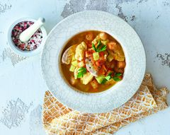 Суп с клецками и сухариками