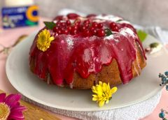 Кекс со смородиной