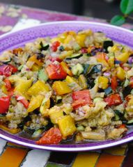 Хоровац из баклажанов, кабачков и перца на углях