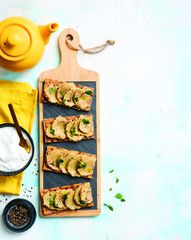 Хлебцы с паштетом из баклажанов