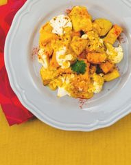 Рагу из тыквы, картофеля и цветной капусты на кокосовом молоке