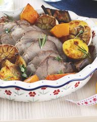 Баранья лопатка с травами и чесноком + ассорти из овощей