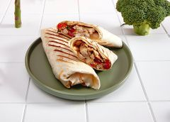 Буррито с пекинской капустой и курицей кимчи