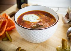 Борщ с белыми грибами и стручковой фасолью