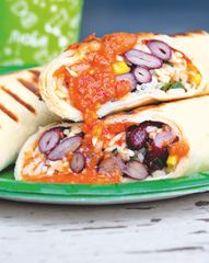 Буррито из кукурузы, фасоли и риса