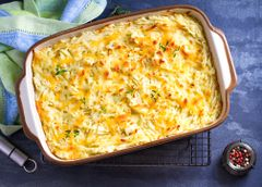 Куриные желудки с картофелем в духовке