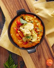 Пряный хумус из батата с кокосовым молоком и грибами фри