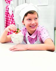 Сливочный десерт с&nbsp;маршмеллоу и первой клубникой
