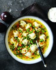 Суп с пельменями из курицы