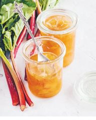 Варенье из ревеня с лимонной цедрой и мускатным орехом