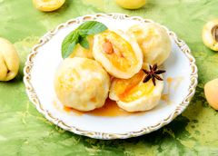 Вареники с абрикосами