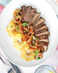 Жареная печенка с луком и яблоками