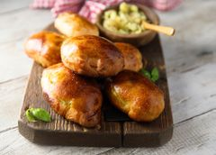 Жареные пирожки с картошкой