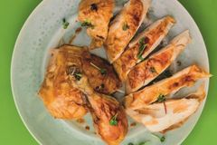 Запеченная курица с маслом и терияки