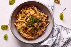 Лапша удон с морепродуктами