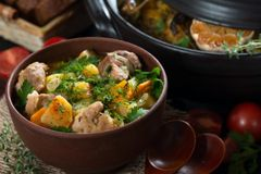 Запечённая свинина с фасолью и овощами