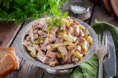Салат из свиного языка