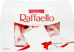 Конфеты RAFFAELLO с цельным миндальным орехом в кокосовой обсыпке, 240г