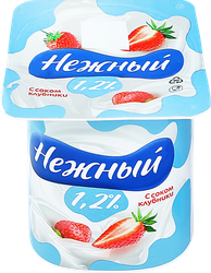 Продукт йогуртный CAMPINA Нежный с соком клубники 1,2%, без змж, 100г