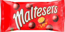 Драже MALTESERS Хрустящие шарики, покрытые молочным шоколадом, 37г