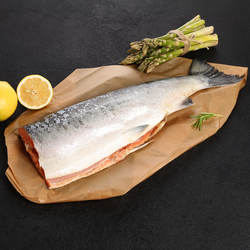 Кета ЛЕНТА FRESH потрошеная без головы (из замороженного сырья), весовая