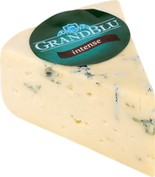 Сыр MILKANA GrandBlu Intense с голубой плесенью 50%, без змж, весовой