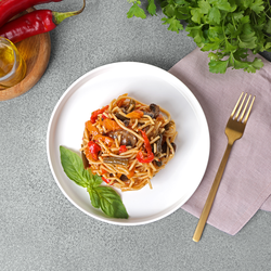 Спагетти ЛЕНТА FRESH По-восточному с овощами, весовые