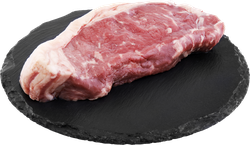 Стейк из мраморной говядины МИРАТОРГ Стриплойн Black Angus, 320г