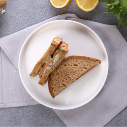 Сэндвич ЛЕНТА FRESH на ржаном хлебе с лососем, 150г