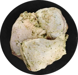 Бедро ЛЕНТА FRESH СП куриное в маринаде полуфабрикат охлажденный вес до 1.5кг