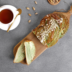 Коса сдобная ЛЕНТА FRESH с начинкой фисташка, весовая
