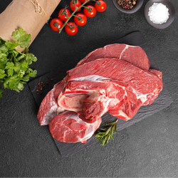 Шейно-лопаточный отруб говяжий ЛЕНТА FRESH на кости