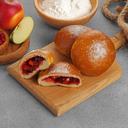 Пирожок ЛЕНТА FRESH Домашний с яблочно-брусничной начинкой, 100г